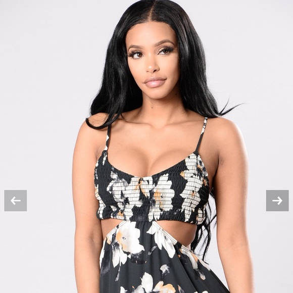 Open waist and back flowy floral maxi dress - Picture 2 of 8